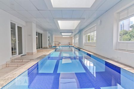 Apartamento à venda com 43m², 1 quarto e 1 vagaÁrea comum - Piscina