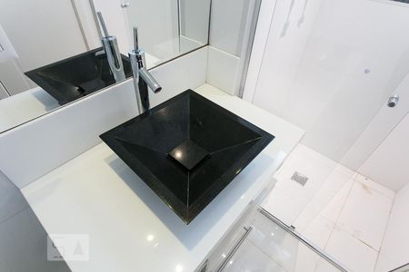 Apartamento à venda com 180m², 1 quarto e 3 vagasBanheiro da Sala 3