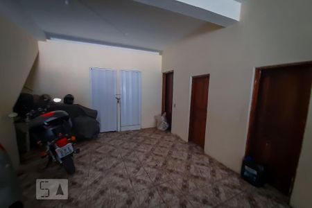 Casa à venda com 160m², 3 quartos e 8 vagasGaragem