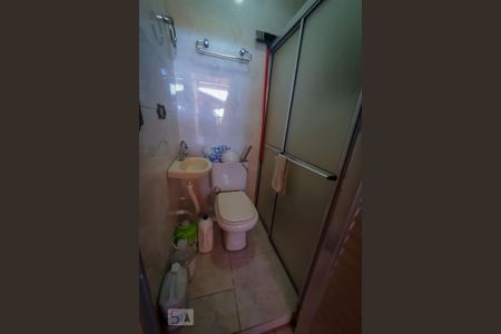 Casa à venda com 160m², 3 quartos e 8 vagasBanheiro