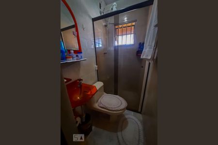 Casa à venda com 160m², 3 quartos e 8 vagasBanheiro