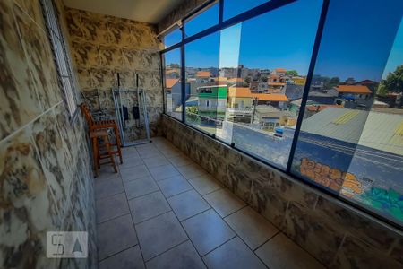 Casa à venda com 160m², 3 quartos e 8 vagasVaranda