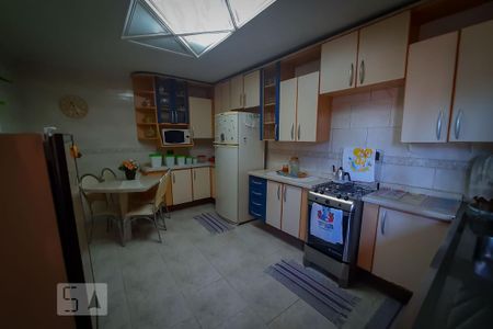 Casa à venda com 160m², 3 quartos e 8 vagasCozinha