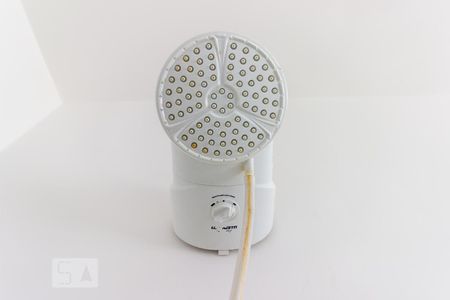 Apartamento à venda com 60m², 1 quarto e sem vagaChuveiro