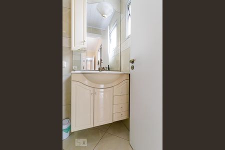 Apartamento à venda com 95m², 3 quartos e 1 vaga Apartamento à venda com 95m², 3 quartos e 1 vagaBanheiro da Suíte