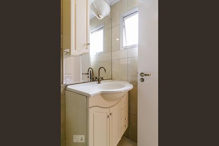 Apartamento à venda com 95m², 3 quartos e 1 vaga Apartamento à venda com 95m², 3 quartos e 1 vagaBanheiro da Suíte