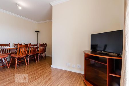Apartamento à venda com 95m², 3 quartos e 1 vaga Apartamento à venda com 95m², 3 quartos e 1 vagaSala