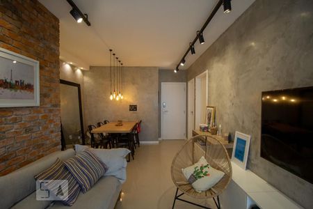 Sala de apartamento para alugar com 2 quartos, 81m² em Recreio dos Bandeirantes, Rio de Janeiro