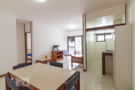 Sala de apartamento para alugar com 1 quarto, 53m² em Copacabana, Rio de Janeiro