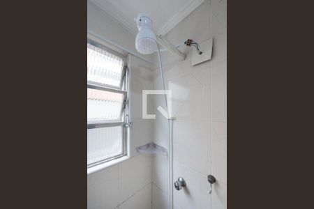 Chuveiro de apartamento para alugar com 1 quarto, 46m² em Gonzaga, Santos