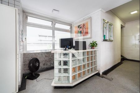 Hall de entrada de apartamento para alugar com 1 quarto, 46m² em Gonzaga, Santos