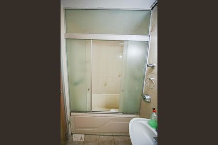 Apartamento à venda com 80m², 3 quartos e 1 vaga Apartamento à venda com 80m², 3 quartos e 1 vagaBanheiro