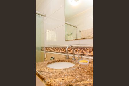 Casa à venda com 300m², 3 quartos e 2 vagasBanheiro