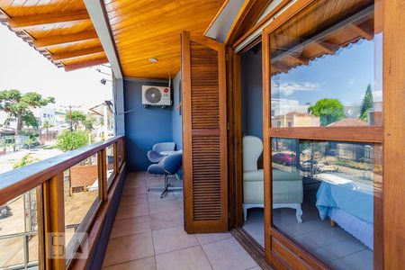 Casa à venda com 300m², 3 quartos e 2 vagasVaranda