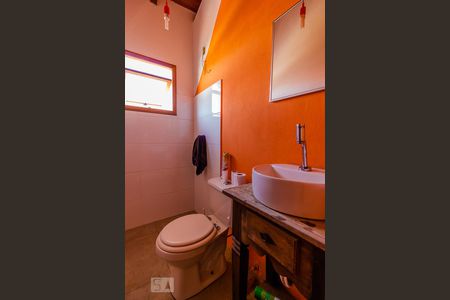 Casa à venda com 300m², 3 quartos e 2 vagasBanheiro