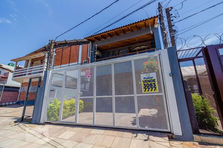 Casa à venda com 300m², 3 quartos e 2 vagasFachada