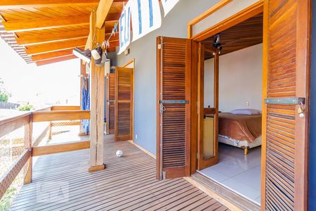 Casa à venda com 300m², 3 quartos e 2 vagasVaranda