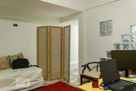 Casa à venda com 200m², 4 quartos e 2 vagasEscritório 1