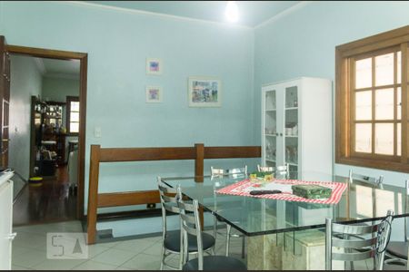 Casa à venda com 200m², 4 quartos e 2 vagasCozinha