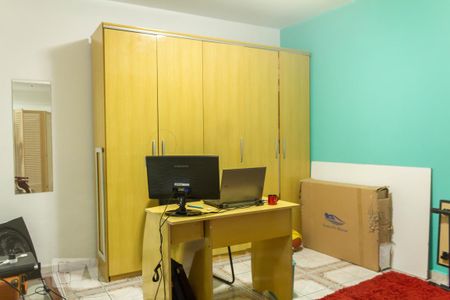 Casa à venda com 200m², 4 quartos e 2 vagasEscritório 1