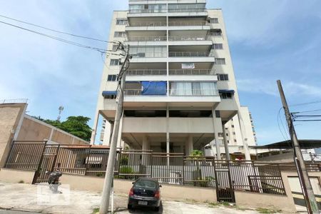 Apartamento à venda com 56m², 2 quartos e 1 vaga Apartamento à venda com 56m², 2 quartos e 1 vagaFachada