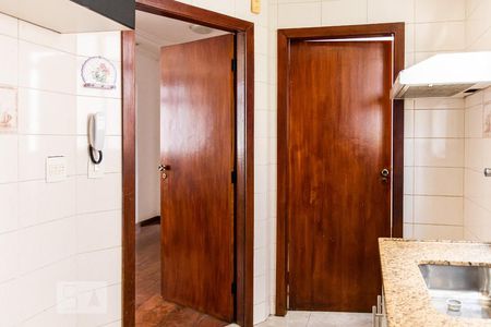 Apartamento para alugar com 95m², 3 quartos e 4 vagas Apartamento para alugar com 95m², 3 quartos e 4 vagasCozinha