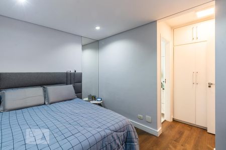 Suite de apartamento para alugar com 3 quartos, 100m² em Vila Olímpia, São Paulo