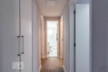 Corredor de apartamento para alugar com 3 quartos, 100m² em Vila Olímpia, São Paulo