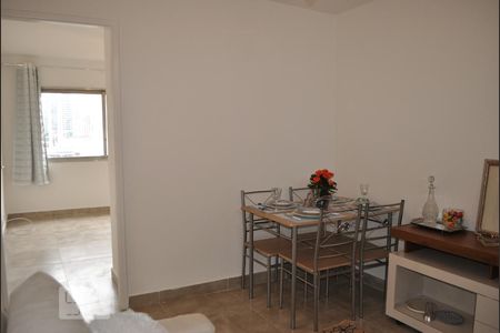 Sala de apartamento para alugar com 1 quarto, 38m² em Liberdade, São Paulo