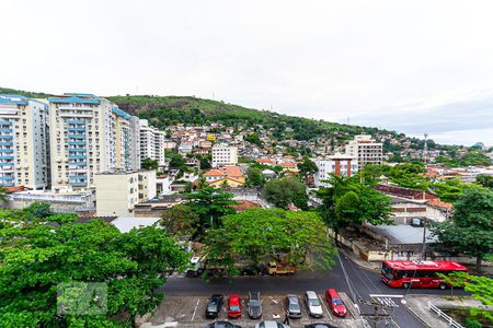 Vista da Sala de apartamento para alugar com 2 quartos, 65m² em Icaraí, Niterói