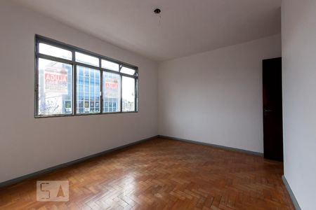 Quarto de apartamento para alugar com 1 quarto, 50m² em São Geraldo, Porto Alegre