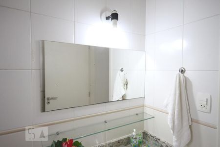 Casa de condomínio à venda com 237m², 3 quartos e 3 vagasSuíte 2