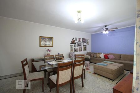 Sala de casa de condomínio à venda com 3 quartos, 237m² em Ipiranga, São Paulo