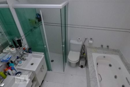 Casa de condomínio à venda com 380m², 3 quartos e 3 vagasBanheiro