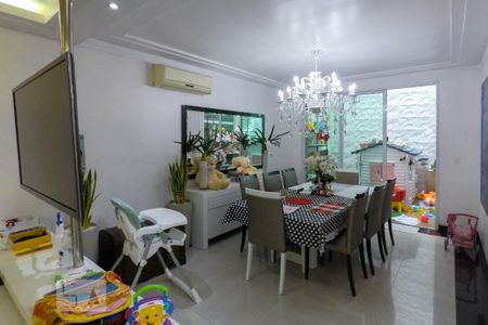 Casa de condomínio à venda com 380m², 3 quartos e 3 vagasSala de Jantar