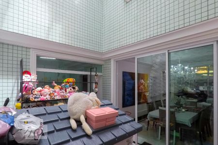 Casa de condomínio à venda com 380m², 3 quartos e 3 vagasVaranda