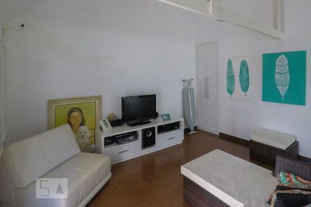 Casa de condomínio à venda com 380m², 3 quartos e 3 vagasSala 