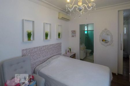 Casa de condomínio à venda com 380m², 3 quartos e 3 vagasQuarto