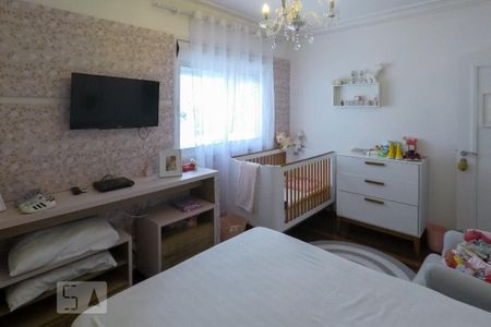 Casa de condomínio à venda com 380m², 3 quartos e 3 vagasQuarto