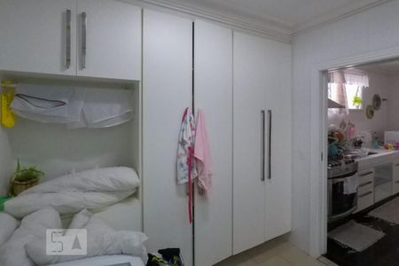 Casa de condomínio à venda com 380m², 3 quartos e 3 vagasÁrea de Serviço