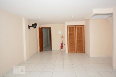 Apartamento à venda com 97m², 3 quartos e 1 vagaÁrea comum - Salão de festas