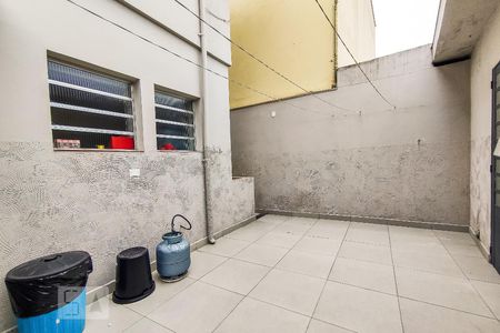Casa à venda com 165m², 3 quartos e 1 vaga Casa à venda com 165m², 3 quartos e 1 vagaQuintal
