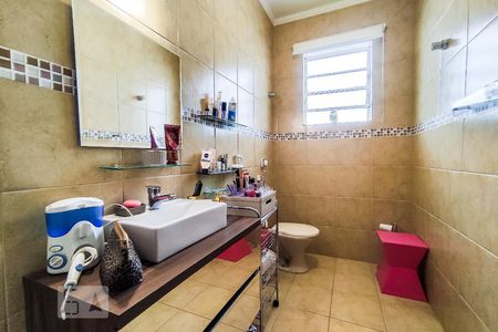 Casa à venda com 165m², 3 quartos e 1 vaga Casa à venda com 165m², 3 quartos e 1 vagaBanheiro dos Quartos