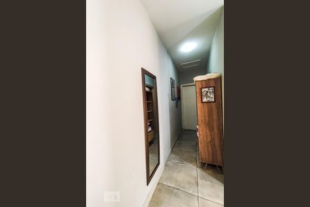 Casa à venda com 165m², 3 quartos e 1 vaga Casa à venda com 165m², 3 quartos e 1 vagaCorredor