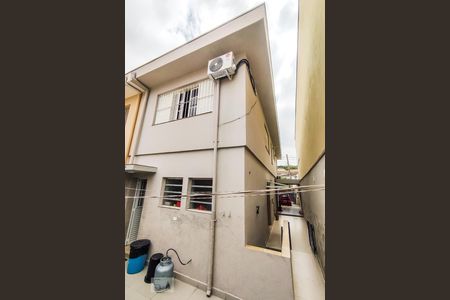 Casa à venda com 165m², 3 quartos e 1 vaga Casa à venda com 165m², 3 quartos e 1 vagaFundos da Casa