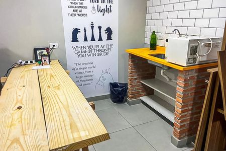 Casa à venda com 165m², 3 quartos e 1 vaga Casa à venda com 165m², 3 quartos e 1 vagaPorão