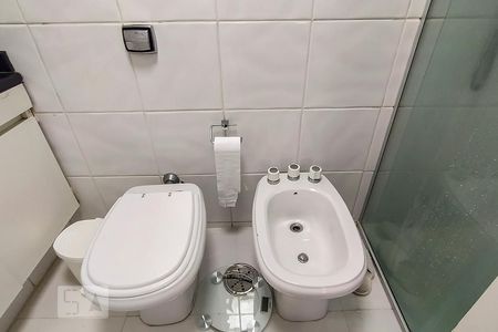 Apartamento à venda com 148m², 3 quartos e 2 vagasBanheiro da Suíte