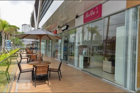 Studio para alugar com 29m², 1 quarto e 1 vagaLojas do Condomínio