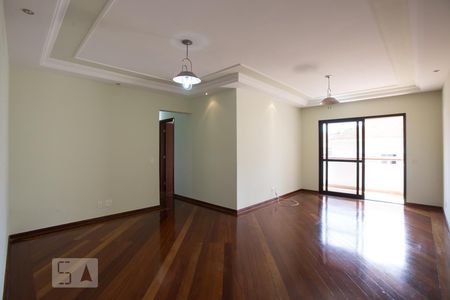 Sala de apartamento para alugar com 3 quartos, 120m² em Centro, Ribeirão Preto