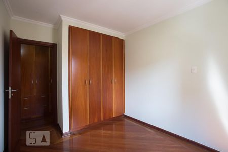 Apartamento para alugar com 120m², 3 quartos e 2 vagasQuarto 2
